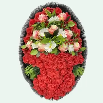 Венок из искусственных цветов